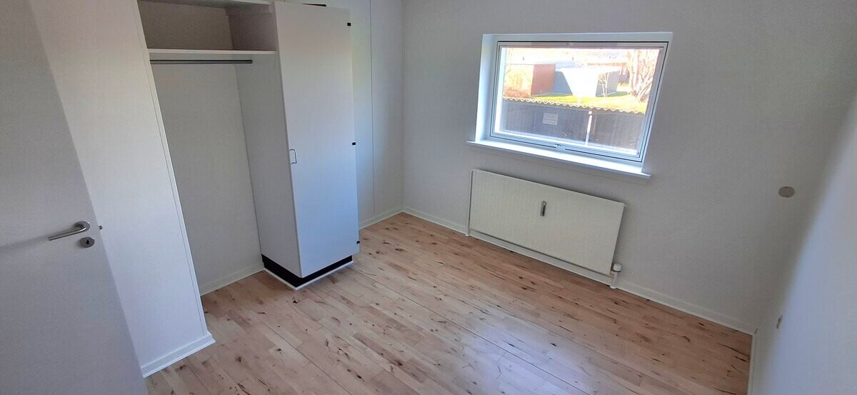 2-room apartment in Frederikshavn image 4