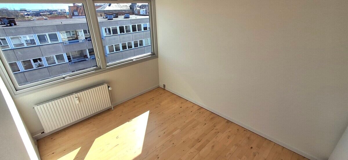 2-room apartment in Frederikshavn image 4