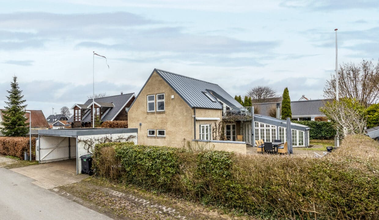 Flot villa med udsigt til fjorden i Veddelev | Roskilde billede 2