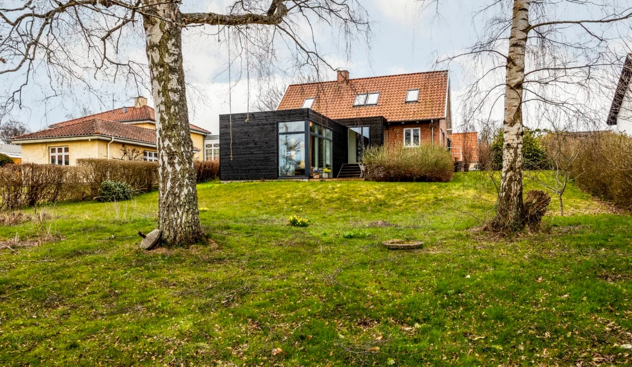Stor villa med perfekt beliggenhed | Hillerød billede 1