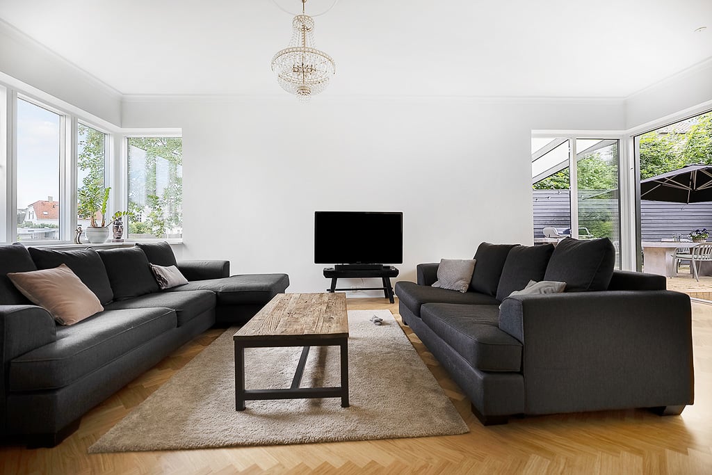 Klassisk Charlottenlund-villa med sjæl, historie og moderne komfort billede 5