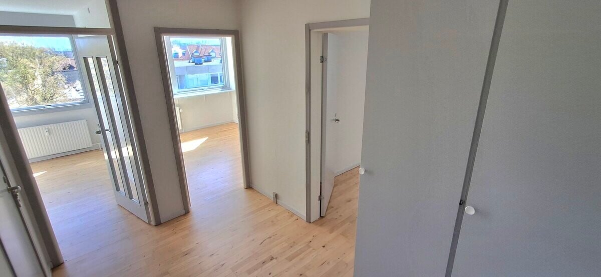 2-room apartment in Frederikshavn image 5